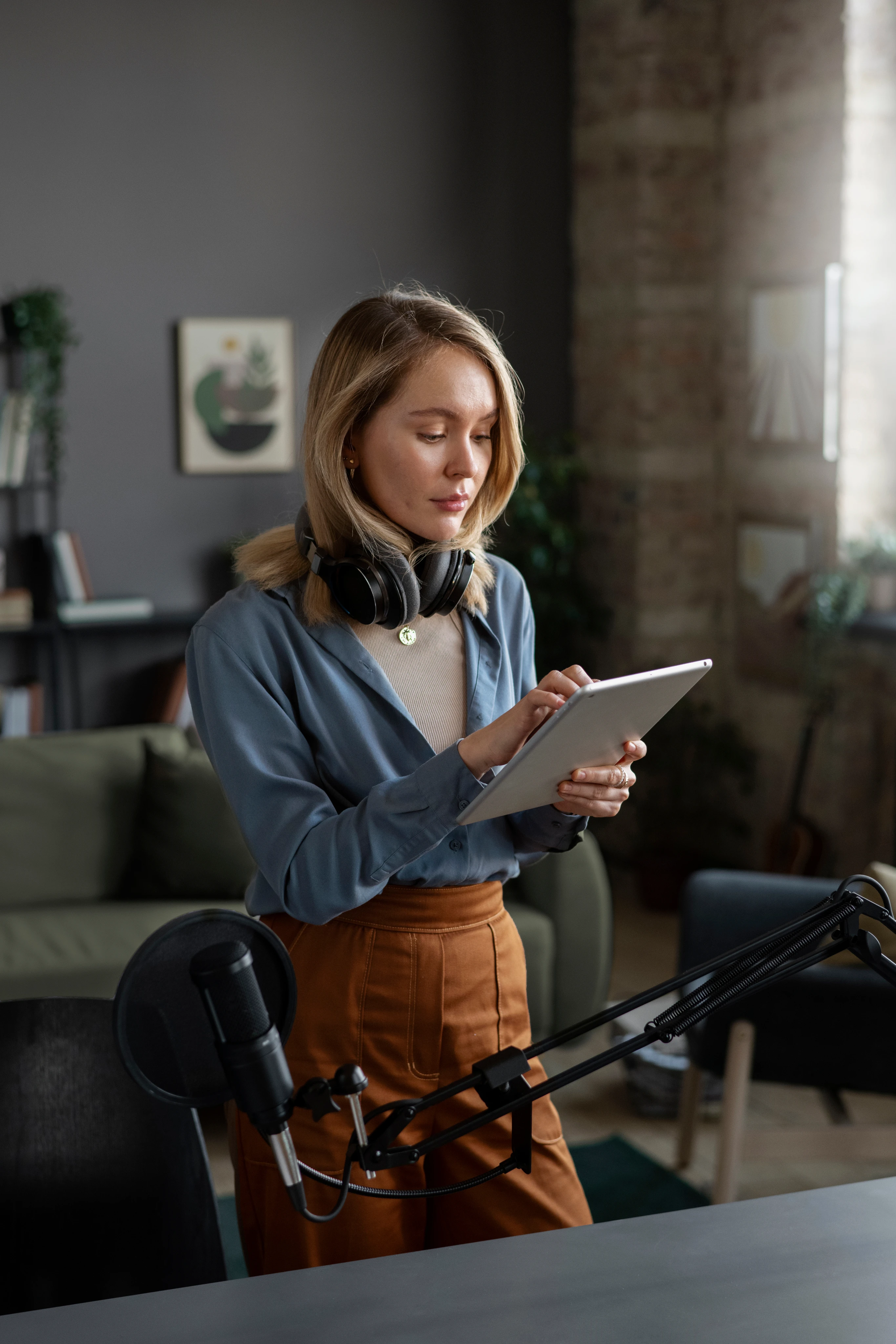 Content & Communication Specialists